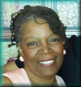 sandy-sisterlocks-smiling